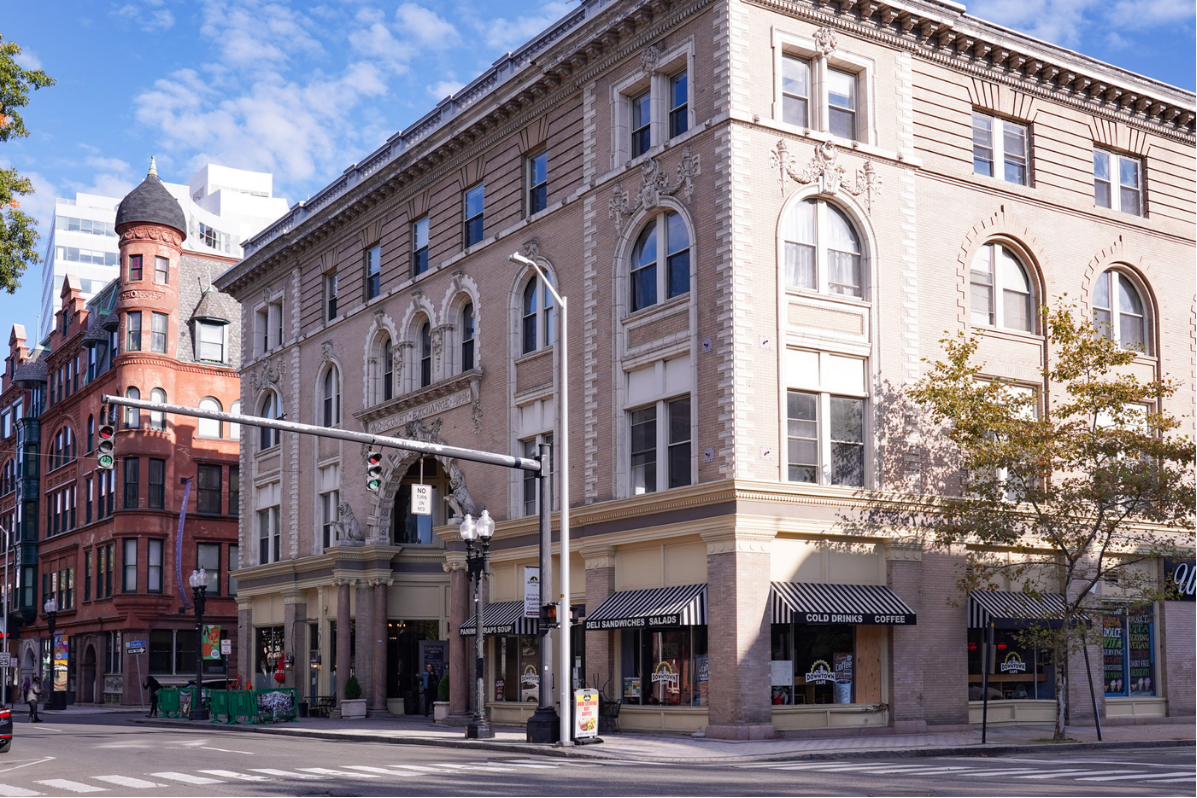 24/7 emergency plumbing repairs and professional maintenance by Valerio Plumbing for homes and businesses in Bridgeport, CT.